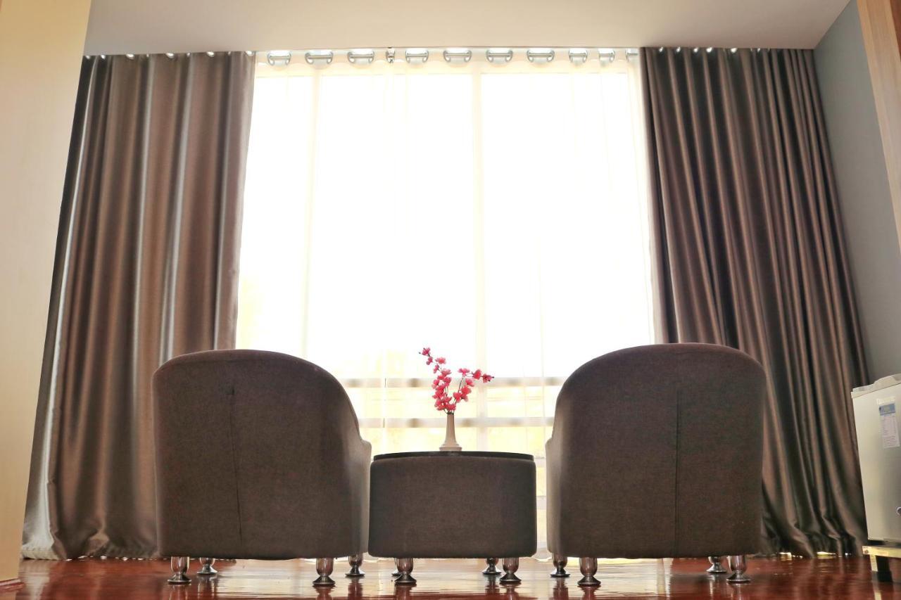 Hotel Htein Thar Taunggyi Buitenkant foto